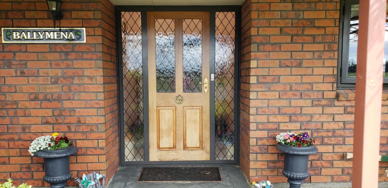 Ballymena Carterton Exterior foto